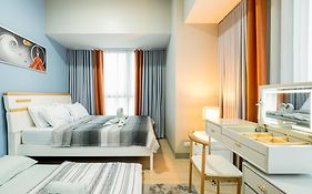 Bgc 2Br Uptown Parksuites With Balcony And Bathtub