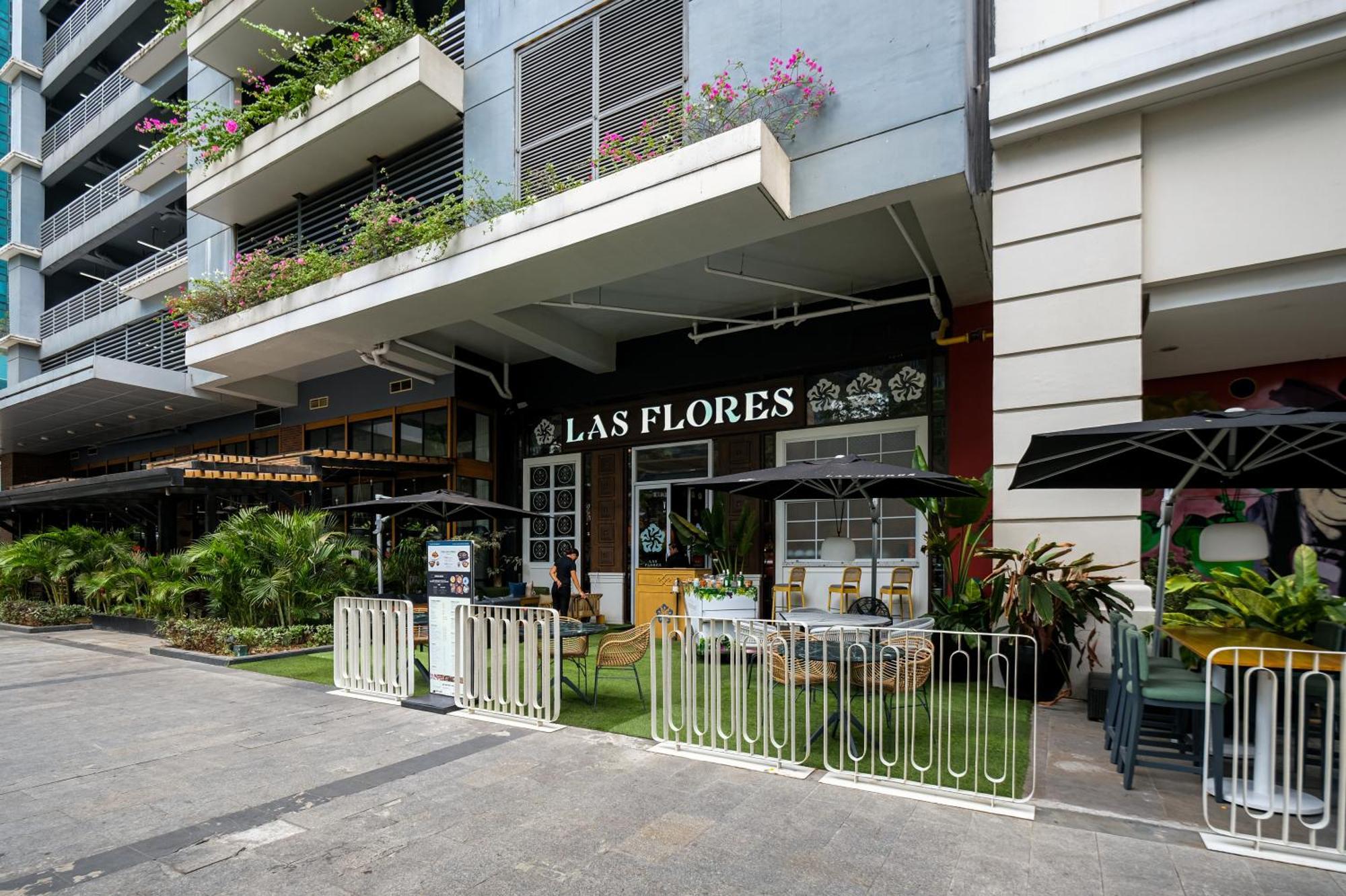 Bgc 2Br Uptown Parksuites With Balcony And Bathtub Manila Exterior photo