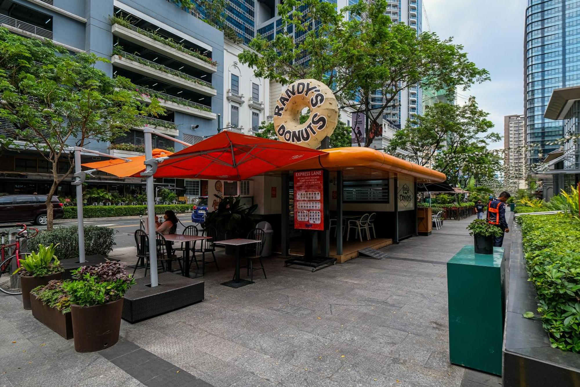 Bgc 2Br Uptown Parksuites With Balcony And Bathtub Manila Exterior photo