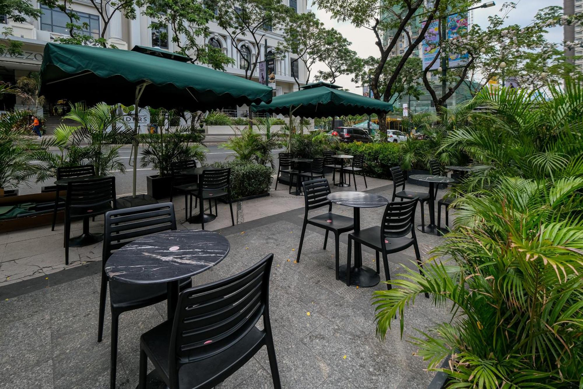 Bgc 2Br Uptown Parksuites With Balcony And Bathtub Manila Exterior photo